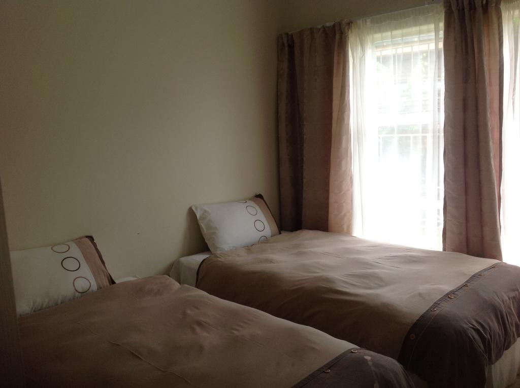 ארמלו La Picasso Guesthouse חדר תמונה