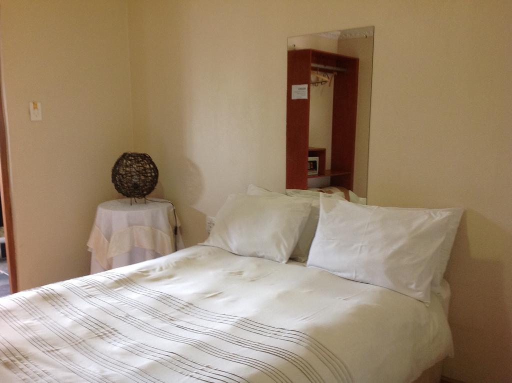 ארמלו La Picasso Guesthouse חדר תמונה
