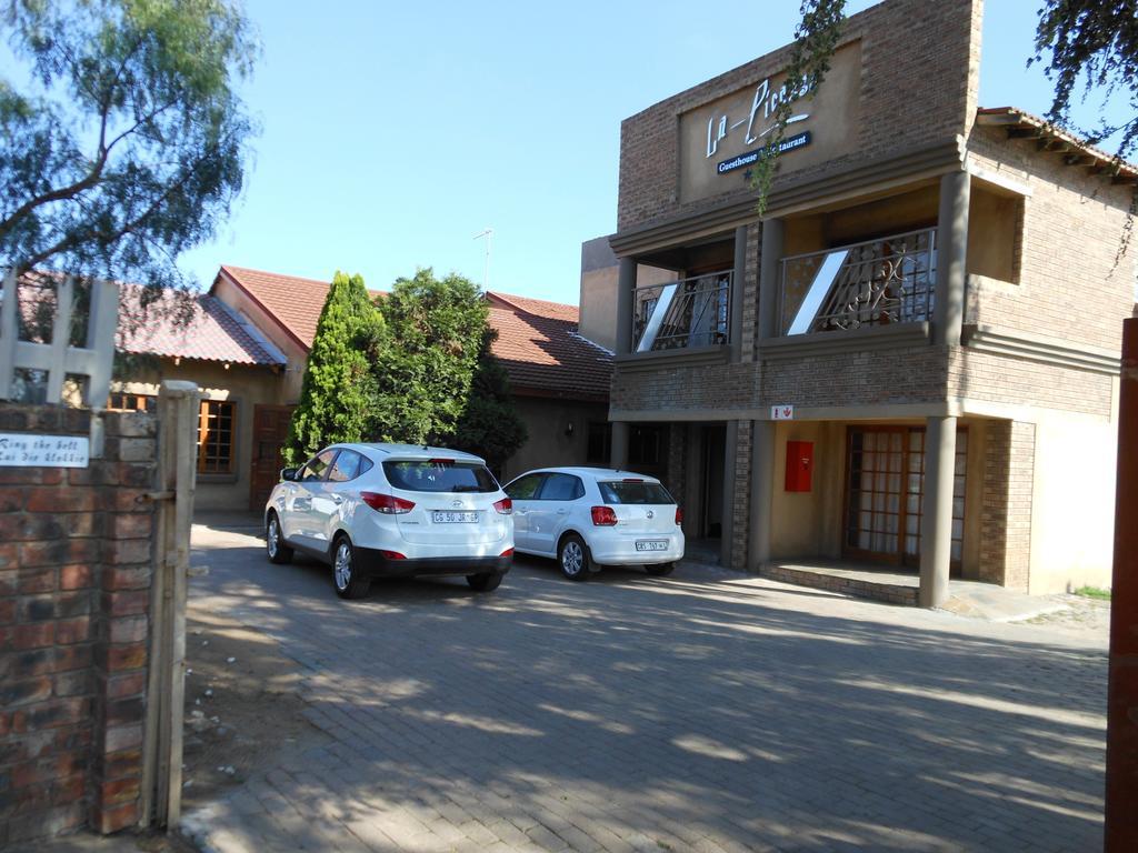 ארמלו La Picasso Guesthouse חדר תמונה