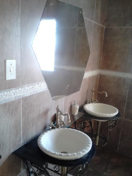 ארמלו La Picasso Guesthouse מראה חיצוני תמונה