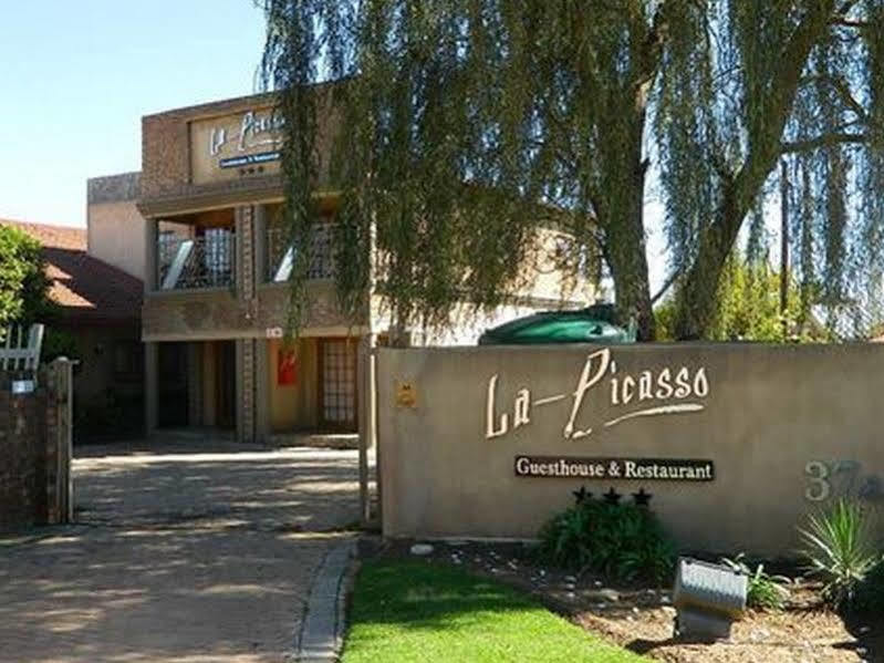 ארמלו La Picasso Guesthouse מראה חיצוני תמונה